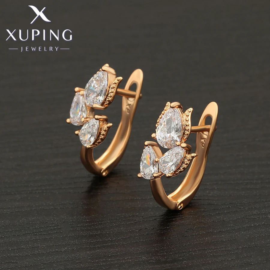 Xuping Jewelry Charm Gift Three Stone Color Copper Alloy Fashion Flower Shaped Gold Color Earring for Women Gift X000011853