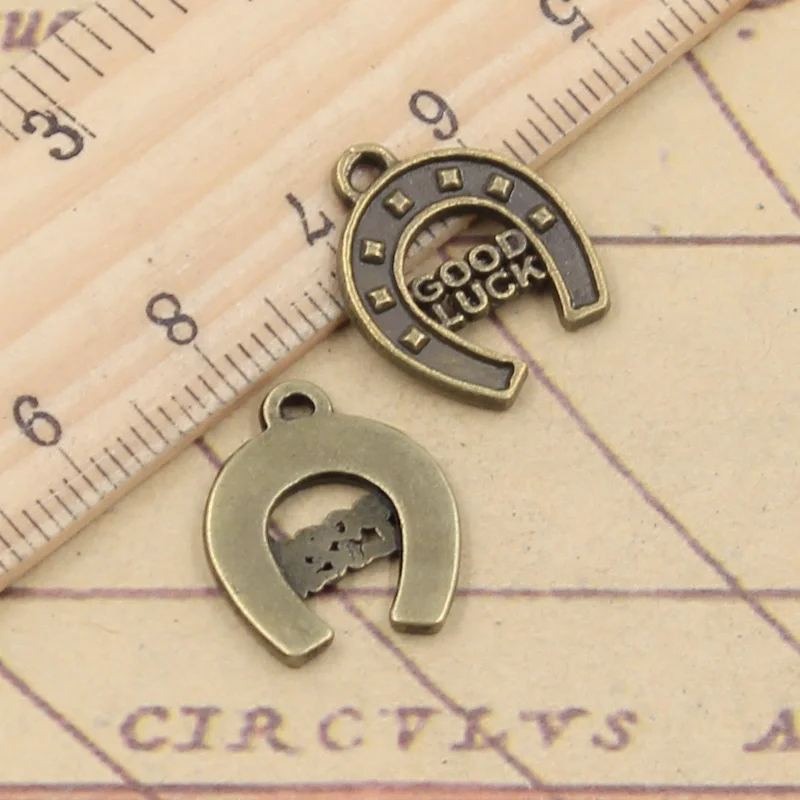 20pcs Charms lucky horseshoes good luck 17x14mm Tibetan Bronze Silver Color Pendants Antique Making DIY Handmade Craft Pendant