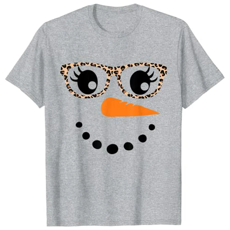 Schneemann Gesicht Karotte Nase Wimpern Leopard Gläser Weihnachten T-Shirt