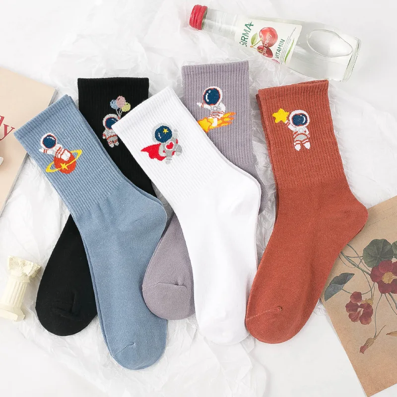 Spring and summer couple socks solid color ins tide embroidery astronaut net red fashion wild tube socks sports tide socks