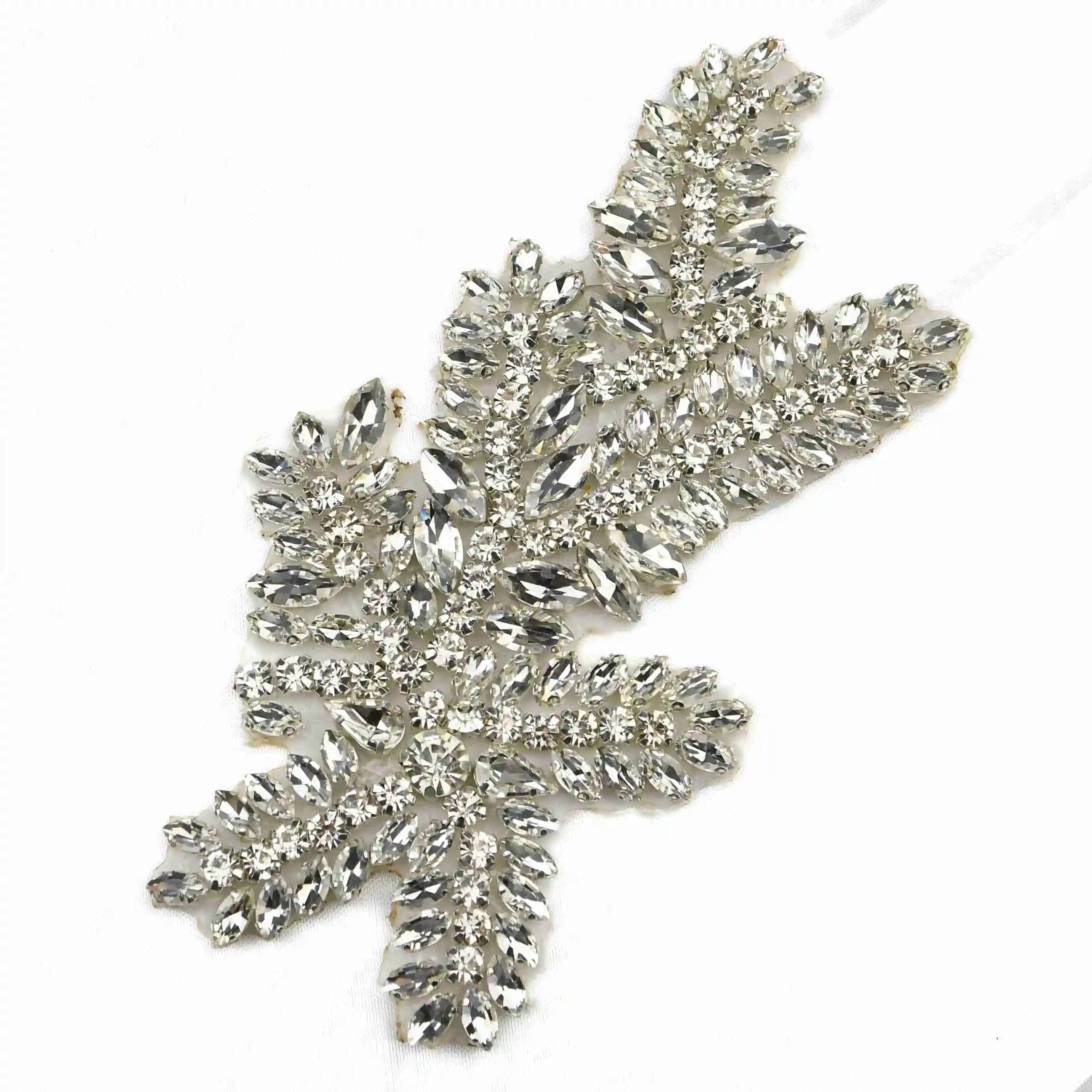 Imagem -03 - Rhinestone Applique Patches para Vestido de Casamento Corpete Frisado Bling Cristal 3d Wra1037