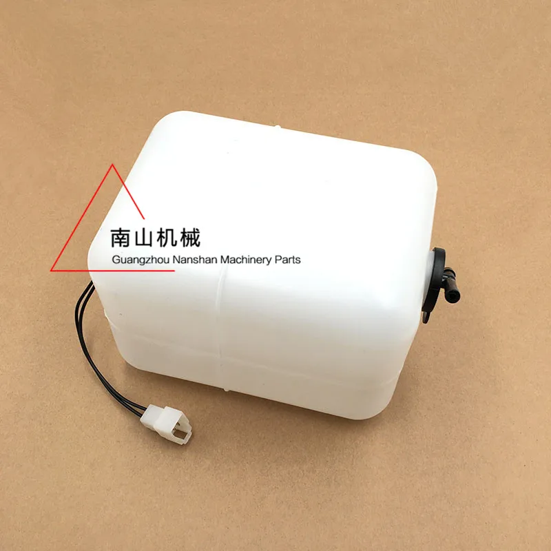 Free shipping Kato HD450 520 512 700 820-1-2-3-V sub-kettle, sub-tank, reserve kettle Excavator Parts