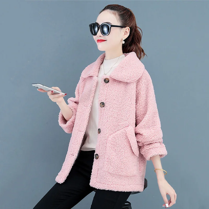 

2021 Autumn and winter lamb plush fur coat women's loose short grain fleece top women's clothing