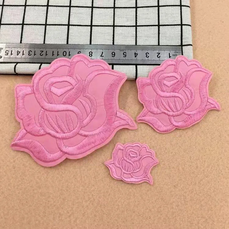 10 pezzi bellissimi fiori di rosa ricamo ferro su toppe per artigianato fai da te abbigliamento adesivi strisce Applique foro riparazione abiti