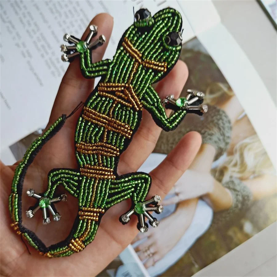 MAXSIN FUN 1 Pc High Quality Hand-beaded Rhinestone Gecko Appliques Cartoon Animal Patches Garment Decoration DIY Accessories