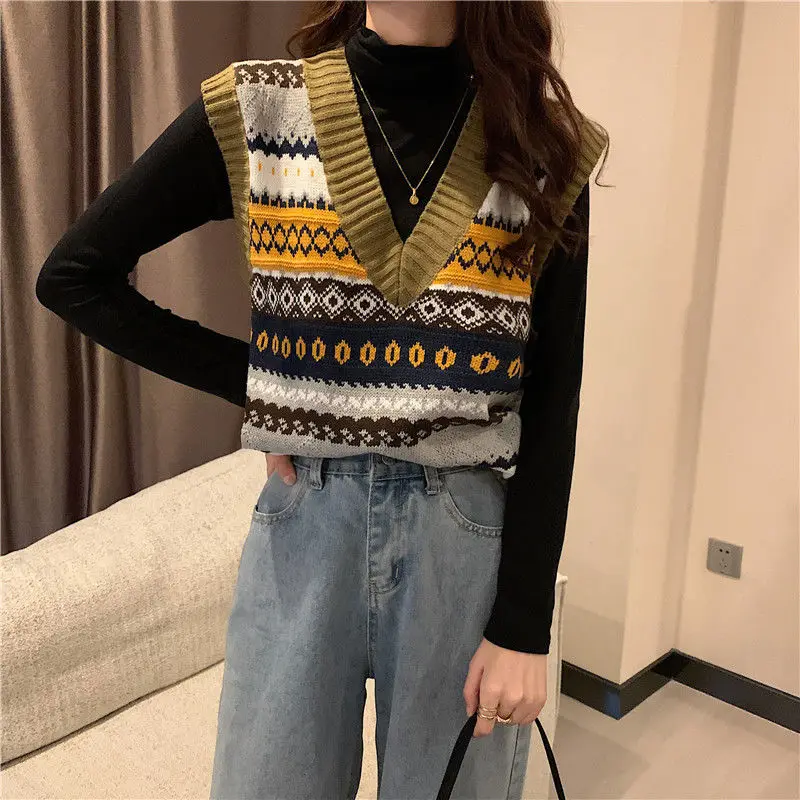 Sweater Vest Women V-neck Knitted All-match Elegant Pattern Retro Vintage Sweaters Mujer Sleeveless Top Ethnic Style New Arrival