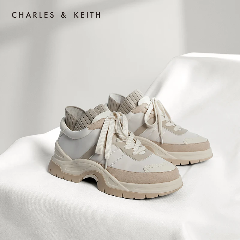 CHARLES & KEITH มาใหม่สำหรับฤดูใบไม้ร่วง2020CK1-70900233Women Lace-Up รองเท้าผ้าใบ