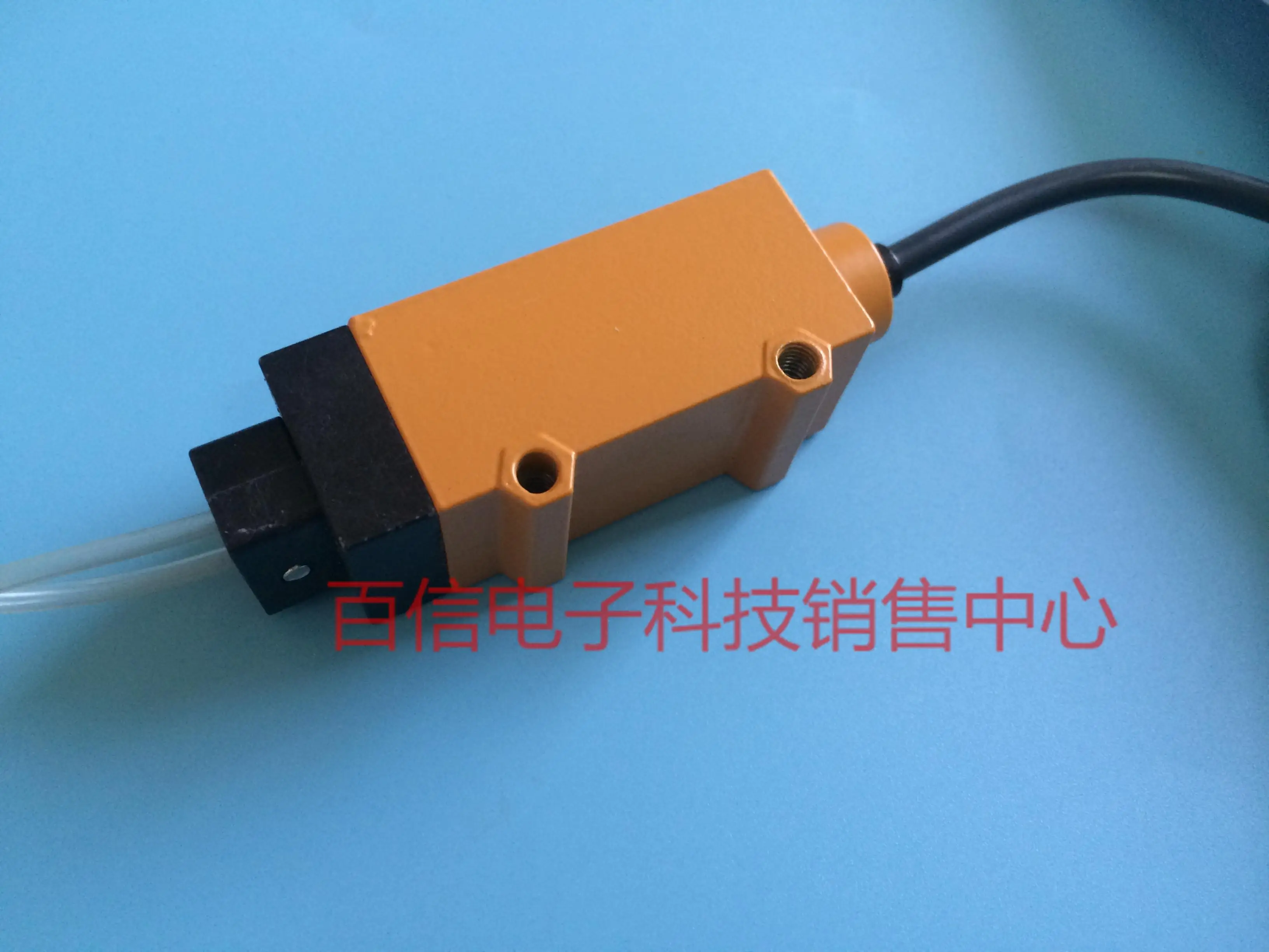 

E3S-X3CB4 Optical fiber amplifier for photoelectric sensor