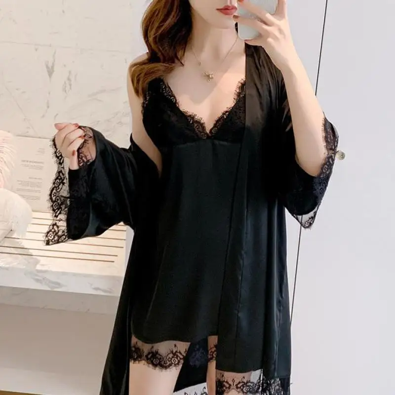 

Black Wedding Robe Set Sexy Women Bathrobe Bride Satin Bridesmaid Lace Intimate Lingerie V-Neck Kimono Gown Nightdress With Pads