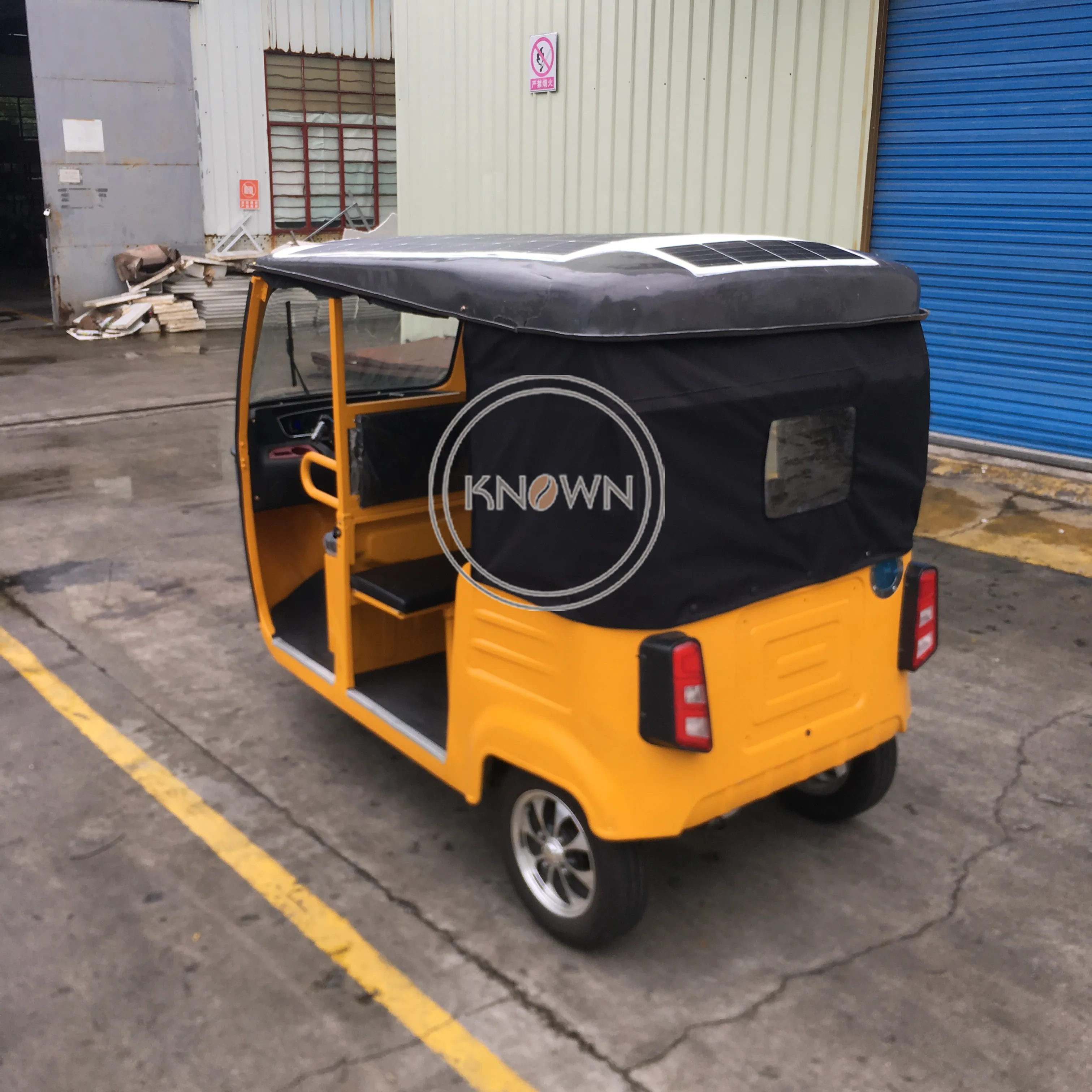 Solar Panel Adult Electric Tricycle 3 Wheels Passenger Vehicle Taxi Tuk Tuk Car With Different Color And Battery Option