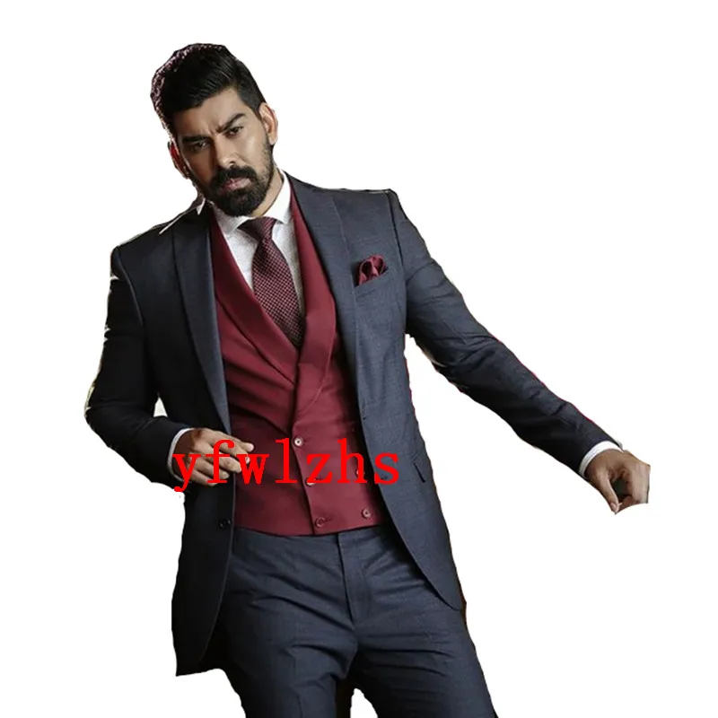 

Handsome Groomsmen Notch Lapel Groom Tuxedos Wedding Dress Men Suits Blazer Prom Dinner (Jacket+Pants+Tie+Vest) A730