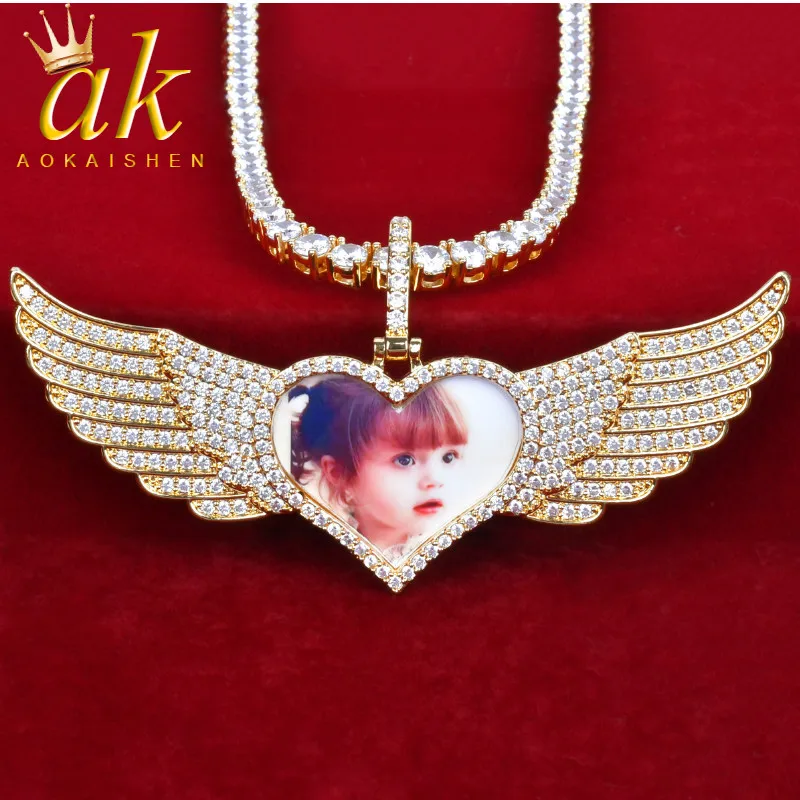 

Aokaishen Wing Heart Picture Pendant Custom Photo Necklace for Men Gold Plated Real Copper Cubic Zircon Hip Hop Jewelry Fashion