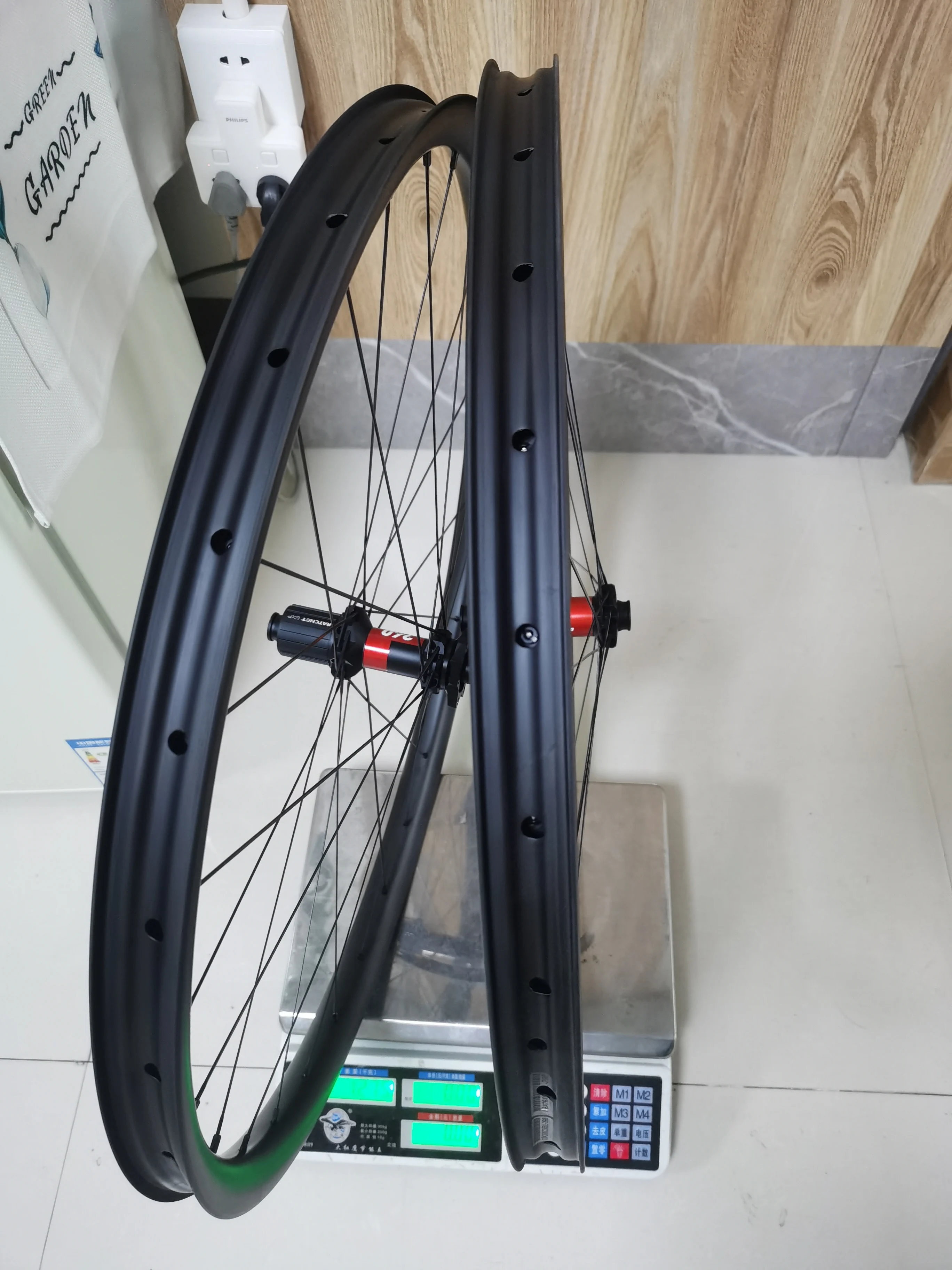 super light XC 29er carbon mtb wheelset  hookless tubeless Compatible mountain carbon 29er wheelset