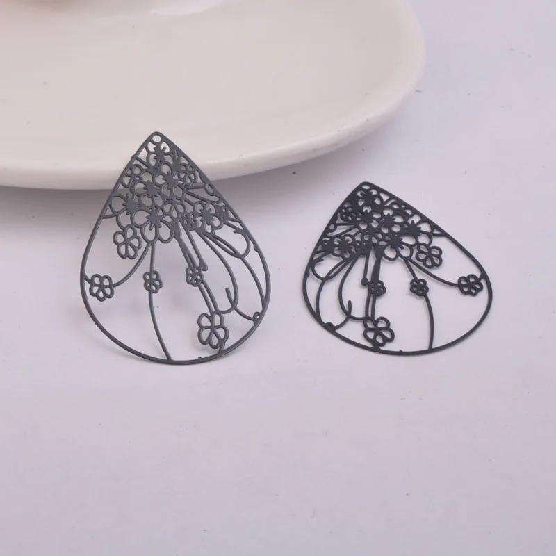30 Stück AB4468 28*40mm bemalte Blumen-Anhänger, filigrane Verbindungsstücke aus Metall-Messing für Schmuck- und Ohrringzubehör – Detail 8