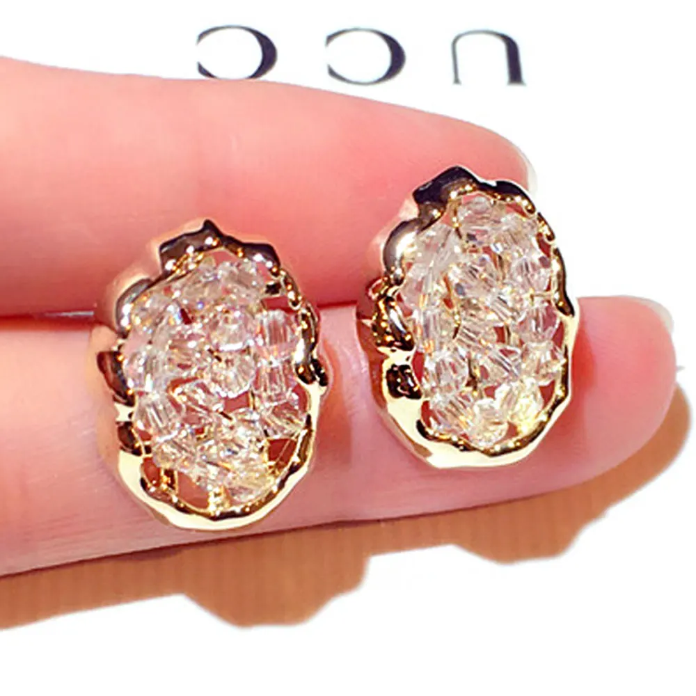 

JUWANG 2021 New Fashion Super Shine Ear Stud Geometry Inlaid Rhinestone Earrings Exquisite Luxury Brilliant Lady Jewelry Gift