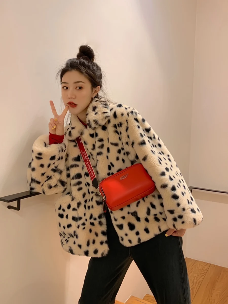 Plush jacket women winter short 2020 new Korean version of loose lamb wool faux fur leopard print fur coat women winter