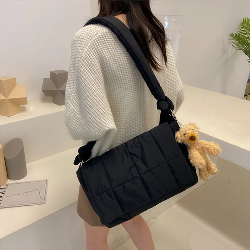 2022 Winter Cotton Space Bale Women Shoulder Bag Nylon Quilted Crossbody Bag Female Designer Down Padded Messenger Bags for Tote