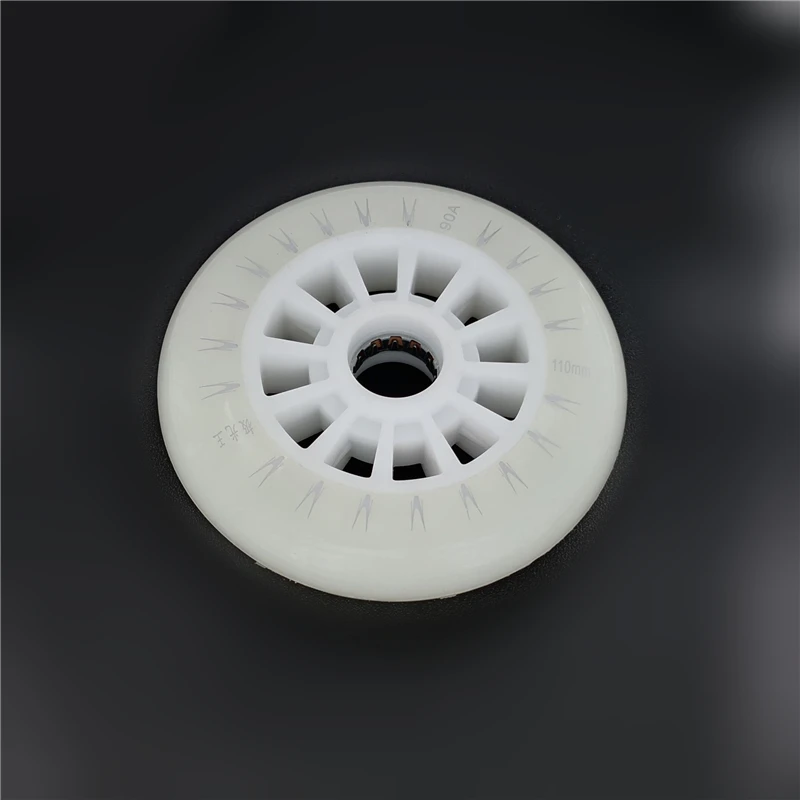 110mm lampa błyskowa LED koło dla prędkość liniowa skating wheel 90A 4 LED koraliki kulkowe rdzenie magnetyczne połysk biały kolor światła dla