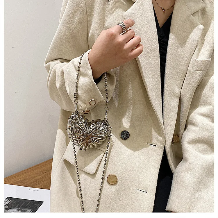 New cute Love Crossbody Tanabata Gift Silver Heart Shape Shoulder Bag Lover Chain Female Bag Versatile Funny Bag Bolsa Feminina