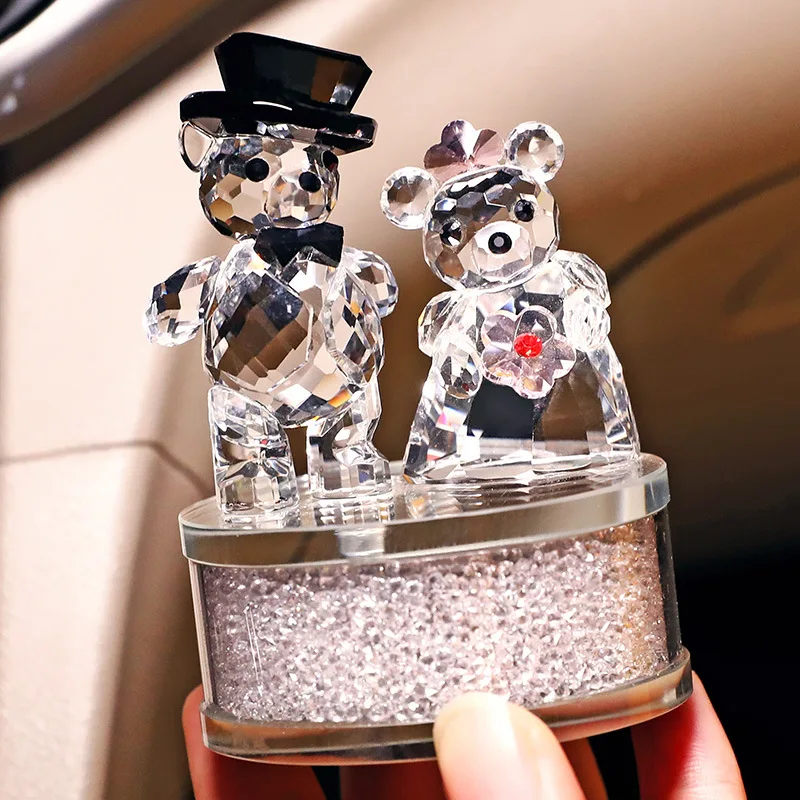 Crystal Bear Ball Figurine Glass Animal Car Auto Fashion Pendant Hanging Dangle Charm Car Styling Home Wedding Decor Xmas Gifts