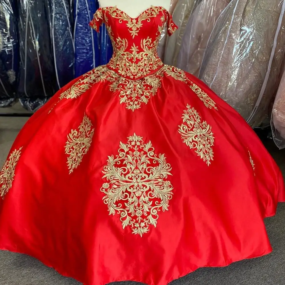 Oro/Rosso del Raso vestidos de 15 años 2020 Puffy di sfera Del Ricamo Quinceanera Abito Al Largo della Spalla Dolce 15 del Vestito Lungo prom Abito Su Misura