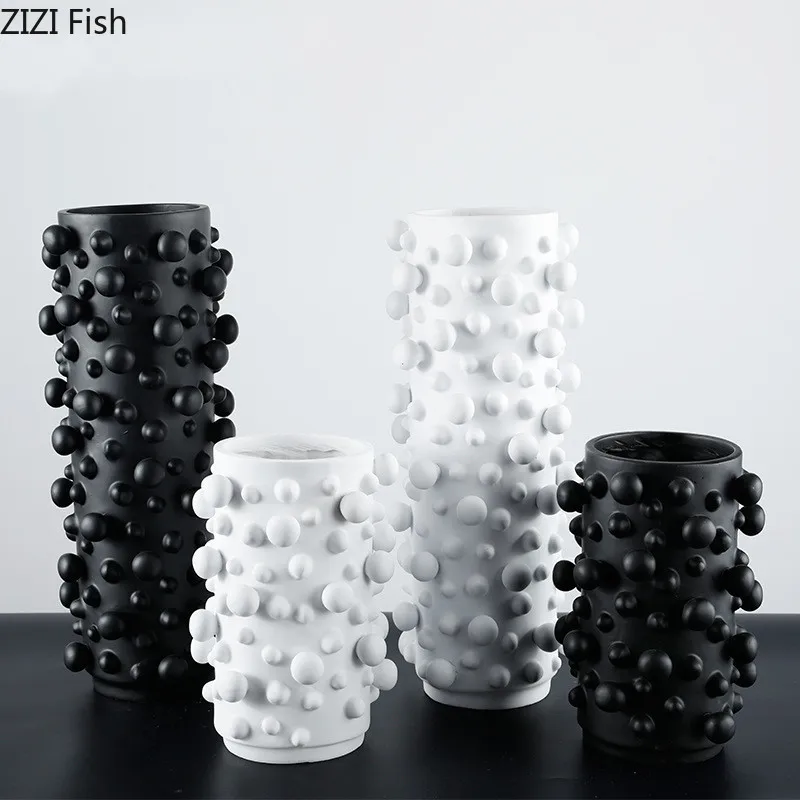 Resin vase Black and white Abstract dots irregularly raised Resin crafts ornaments Storage organization Decoration Flower vase