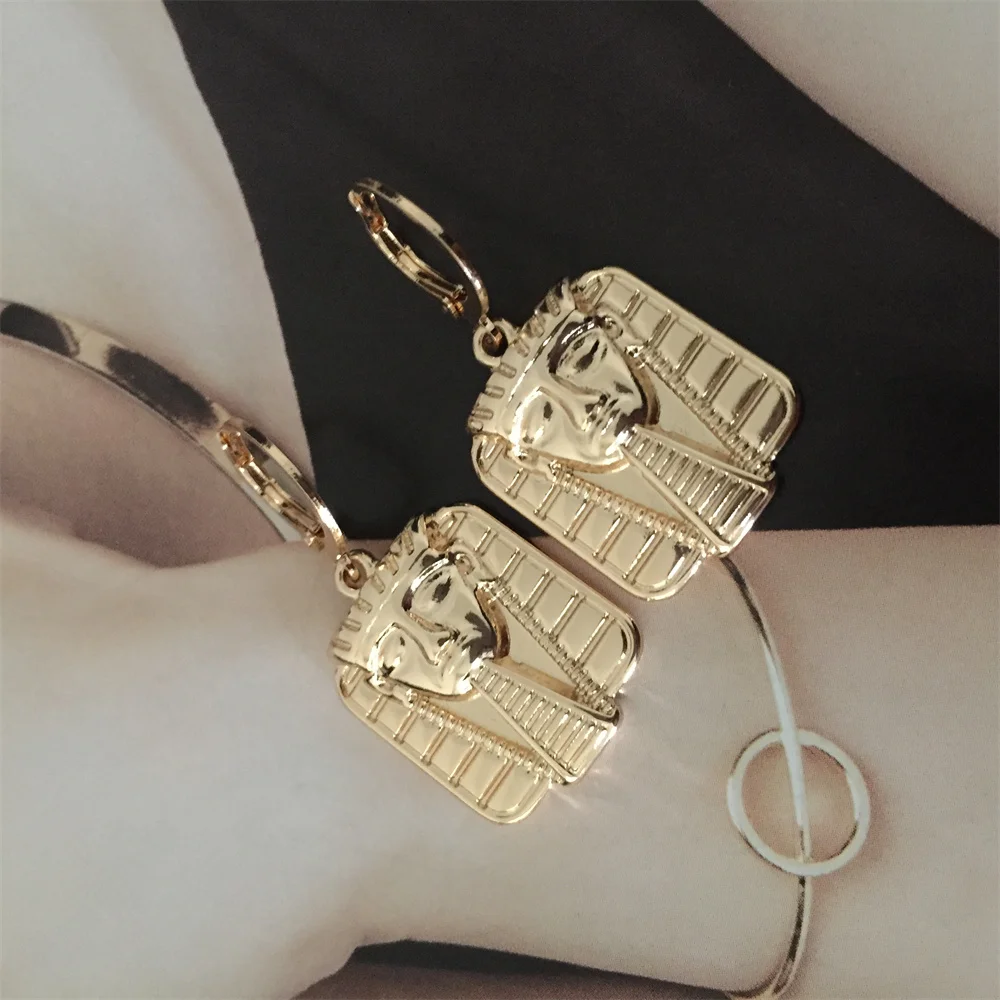 

Unique Gold Color Egyptian Charm Hoop Earrings For Women Girl Elegant Gorgeous Casual Modern Fashion Trendy Jewelry
