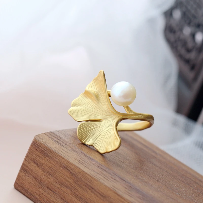 

Authentic 925 Sterling Silver Ring Fashion 18K Gold Plated Gingko Leaf Open Adjustable Ring Natural Pearl Women Charm Gift