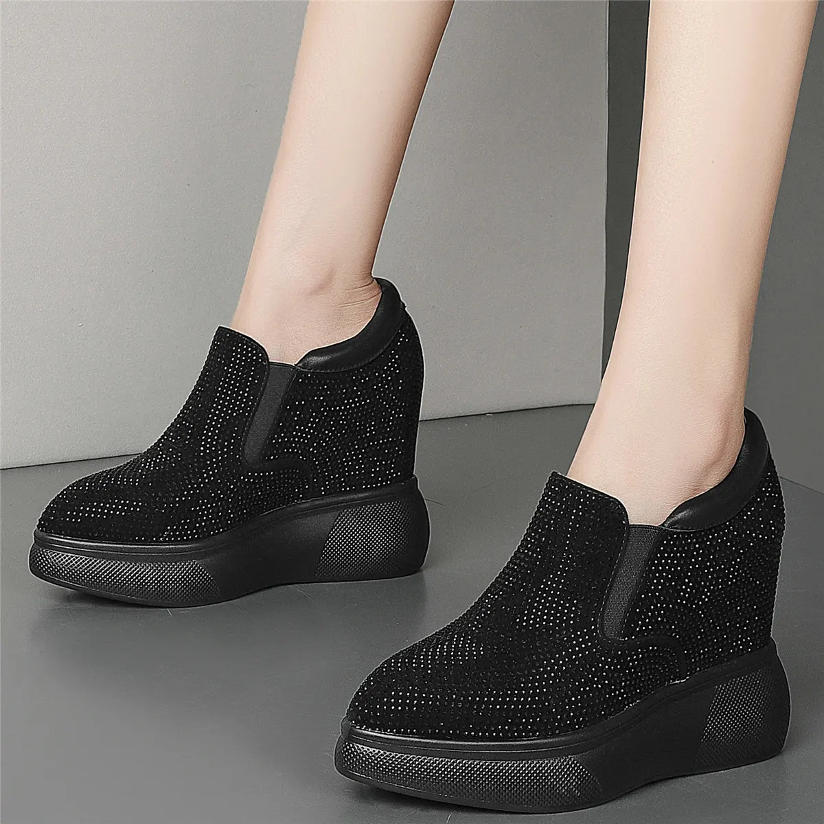 Moda Sneakers kobiety Slip On prawdziwej skóry kliny szpilki botki kobieta Pointed Toe buty na koturnach buty obuwie