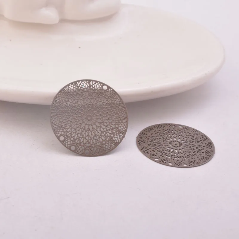 50 Stück AB5266 24mm Runde Anhänger mit vier Löchern, bedruckter Anhänger für DIY-Schmuckherstellung – Detail 14
