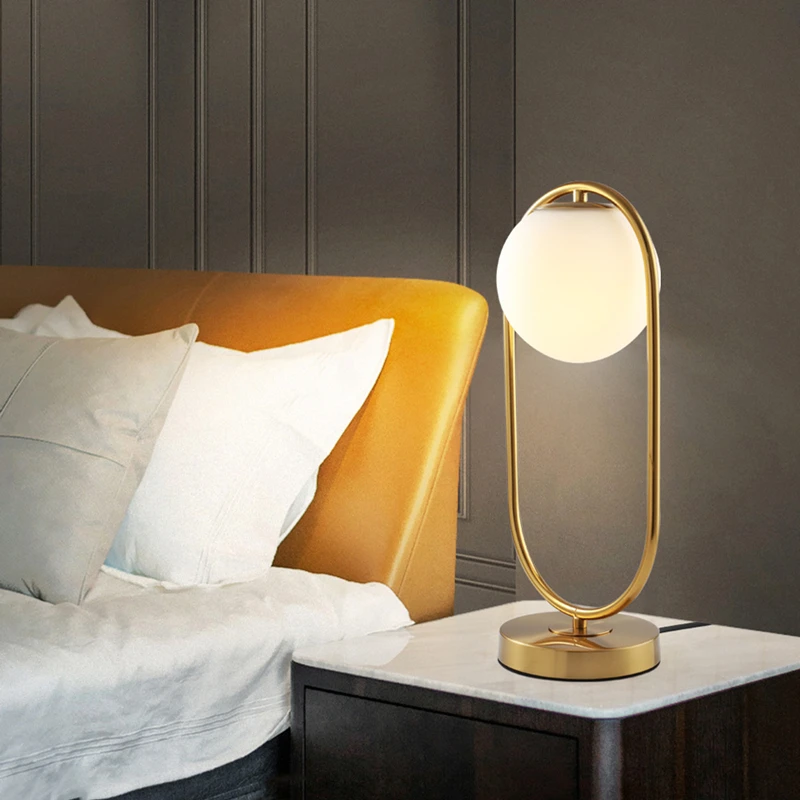 

Creative Nordic Glass Ball LED Desktop Night Light Gold Home Bedroom Night Lights Decorative USB Reading Table Lamp