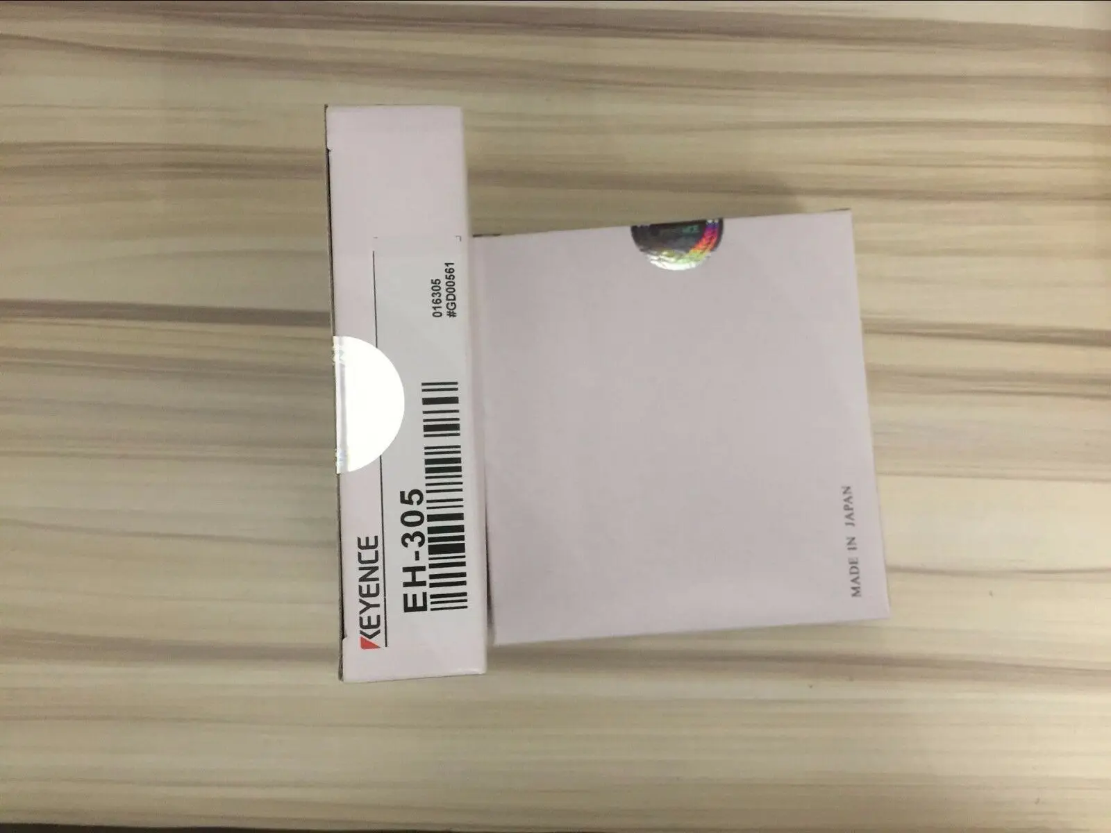 1PCS New Keyence EH-305 EH305 Proximity Sensor In Box