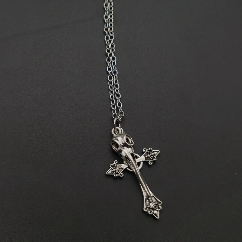 Women's Big Cross Pendant Bird Skull necklace European and American Fashion Punk Gothic Retro Personality Fashion Jewelry Gifts