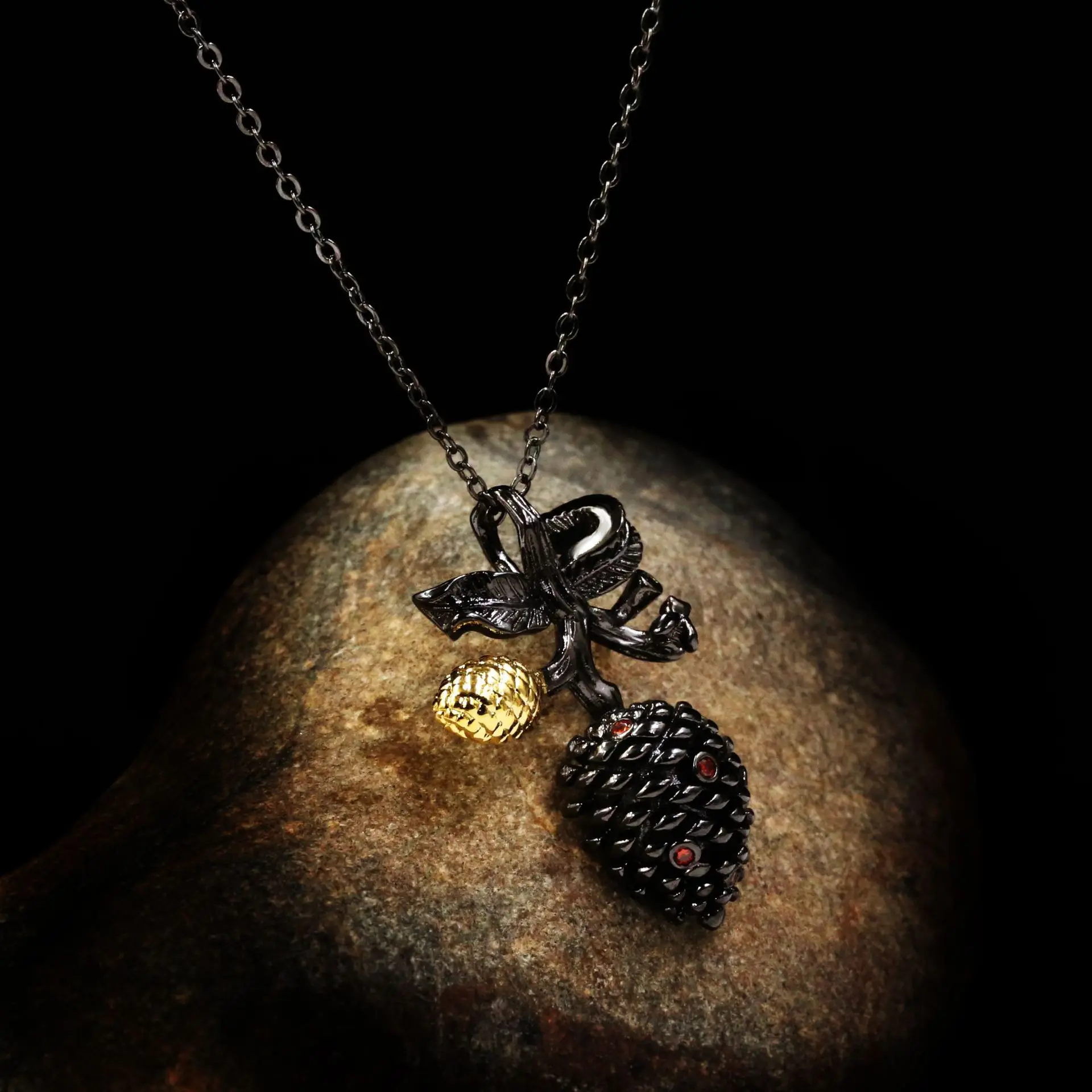 Vintage Black Gold Bohemia Bud Necklace for Women Noble 925 Sterling Silver Delicate Ruby Choker Short Necklace Chain