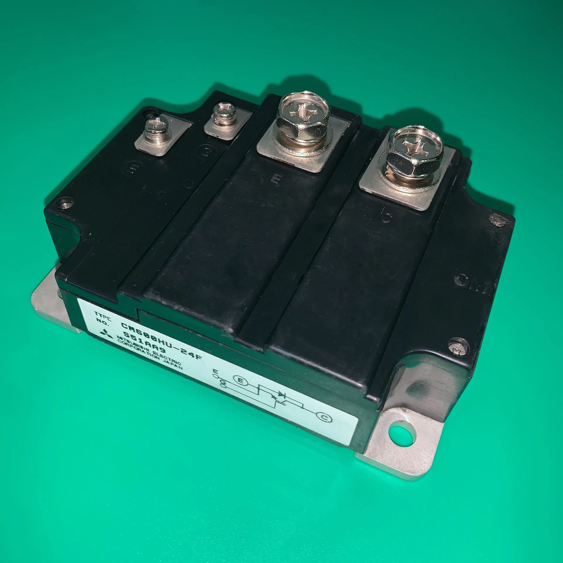 

Φ IGBT CM600 CM600HU-24F MOD SGL 1200V 600A F SER MODULE CM600HU24F CM600H Φ CM 600HU-24F