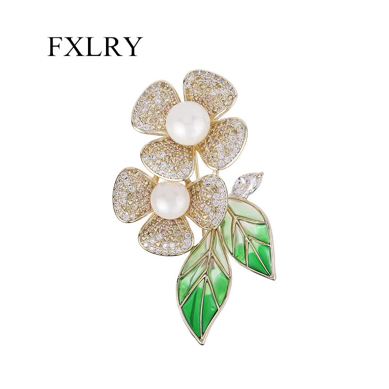 FXLRY Elegant Shiny CZ Zircon Pave Inlaid Corsage Leaf Cape Clasped Flower Pearl Brooches Ladies Clothes Decorative Jewelry