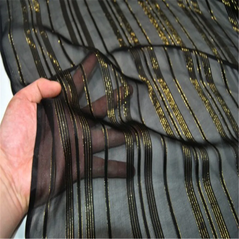 Pure Zijde Metallic Lurex Stof Met Glanzende Streep Patroon In Zwart Kleur Voor Dame Avondjurk Hijab