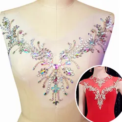 PHOENIX Ala con scollo a V Cucire su strass a specchio con paillettes Finiture di perline di cristallo per abiti da cucito di design da sposa Appliques per vestiti