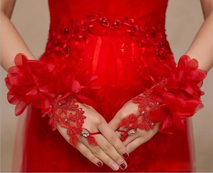 Appliques en dentelle longueur de poignet court pour la mariée, accessoires de mariage sans doigts, fleurs en cristal, gants de patients rouges et blancs, nouveau