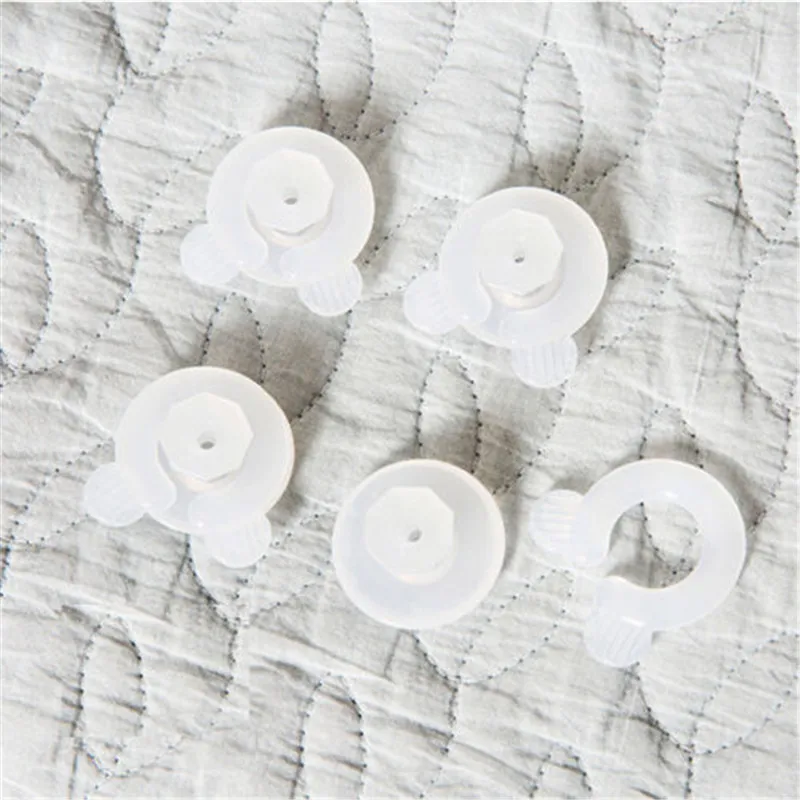 4Pcs Blankets Quilt Cover Clips Fasteners Clip Fixer Plastic Comforter Bed Duvet Donuts Gripper Holders Tool Parts Of Bed Hot