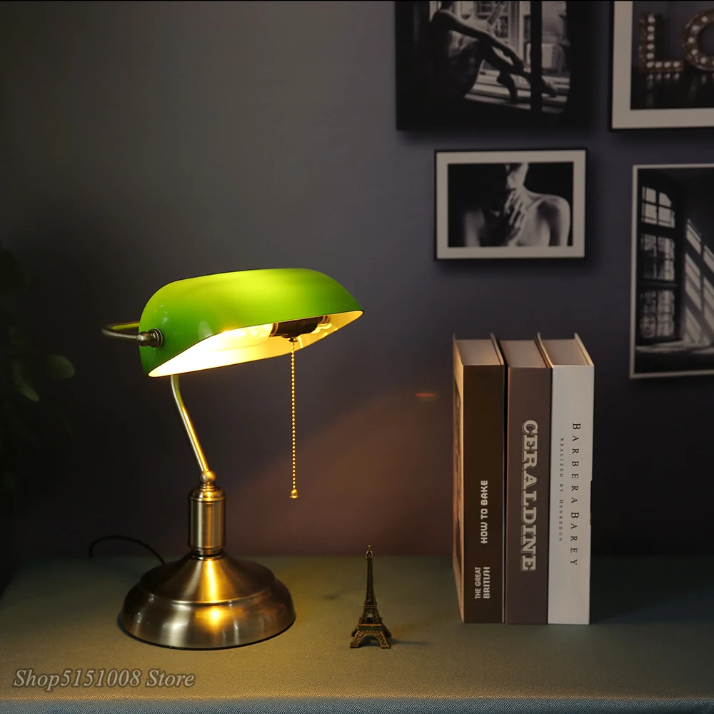 

American Retro Bank table lamp High quality luxury villa Green Shade Desk Lamp Bedside Bedroom Study Eye Protection Lamp Fixture