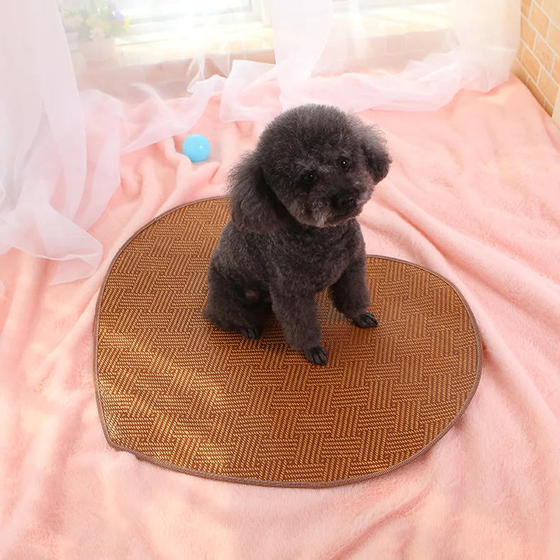 

2020 New Creative Summer Sleeping Mats Made of Bamboos Lovely Cute Pet Dog Cat Summer Mat House Bed Soft Breathable Pads Mat