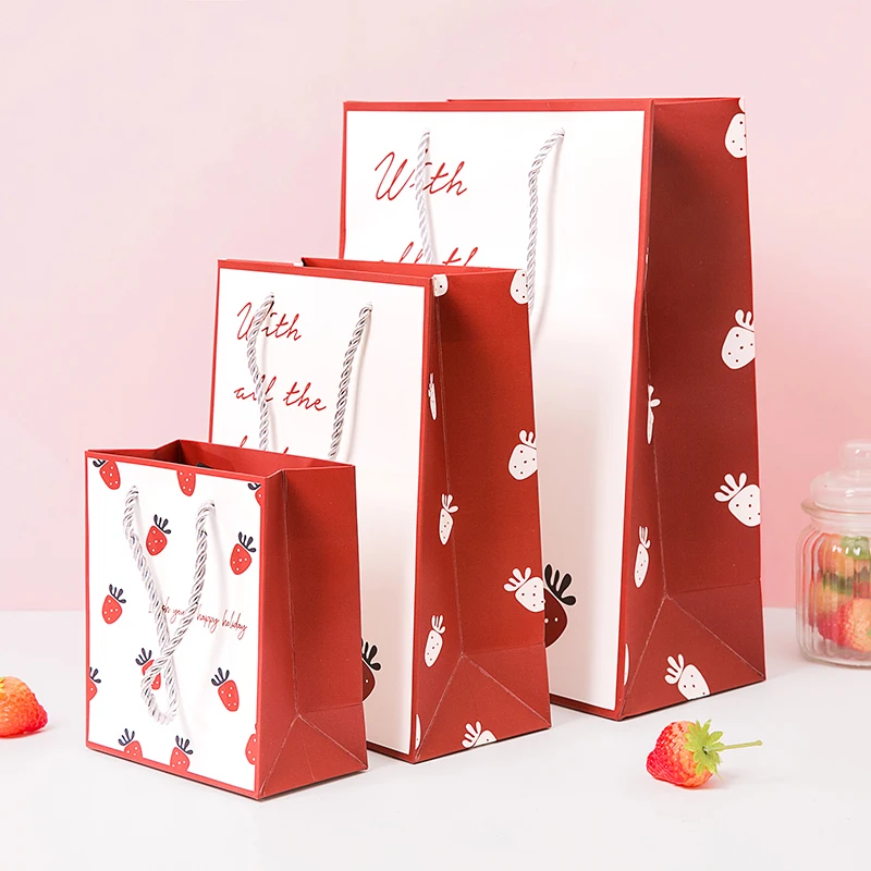 Kawaii strawberry gift bag holiday gift storage packaging bag exquisite gift box paper bag birthday gift packaging bags