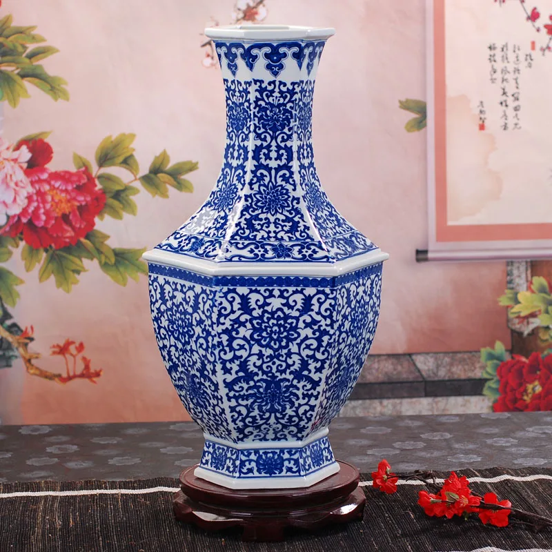 Qing Dynasty Blue And White Flower Pattern Glaze Collectible Hexagonal Appreciate Vase