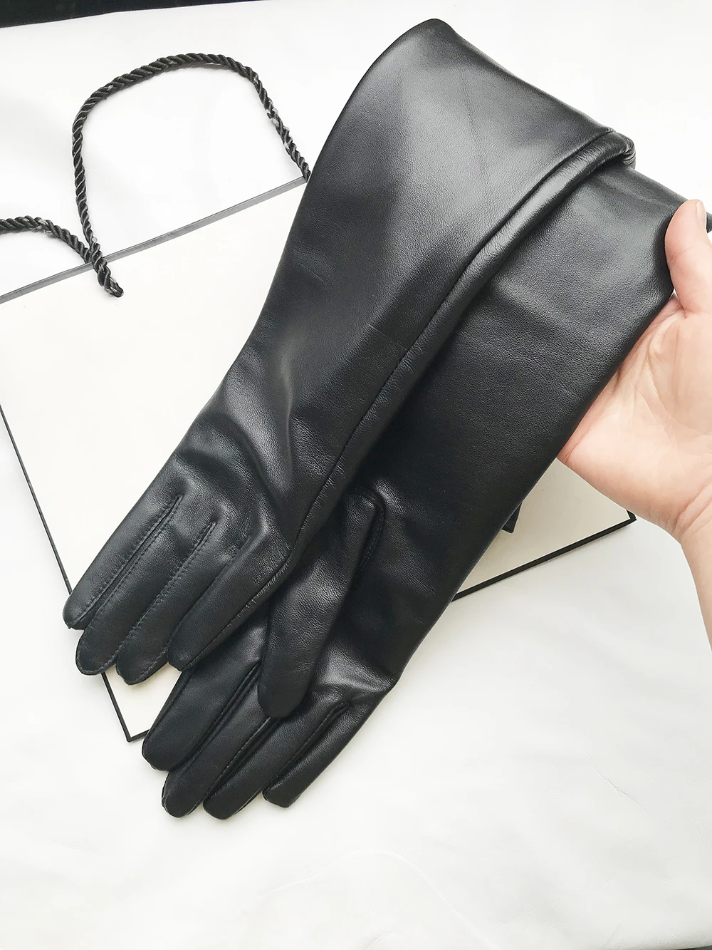 Personalizar hombres guantes largos de cuero genuino estilo recto Extra largo piel de oveja invierno cálido puño guantelete guantes nuevo