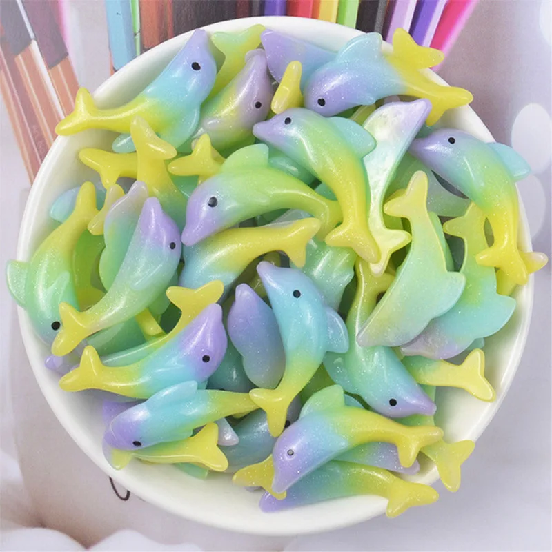 10 stücke 35*19mm Flache Rückseite Gradienten Farbe Delphin Harz Niedlichen Charme Cabochons Für DIY Halsketten Verschönerung Zubehör handwerk – Detail 3