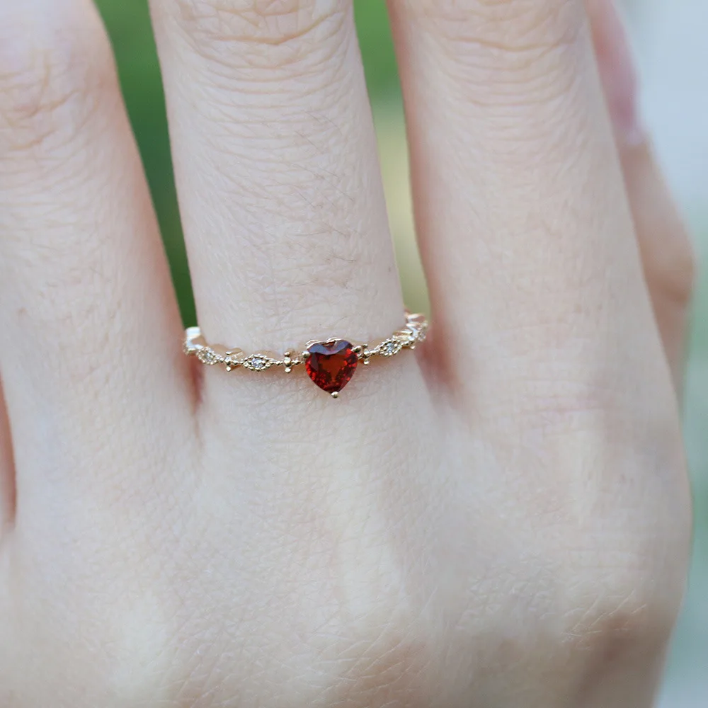 Foydjew Gold Plated Rings Heart-shaped Single Small Red Zircon Extremely Fine Female Wedding Engagement Ring Agete Style