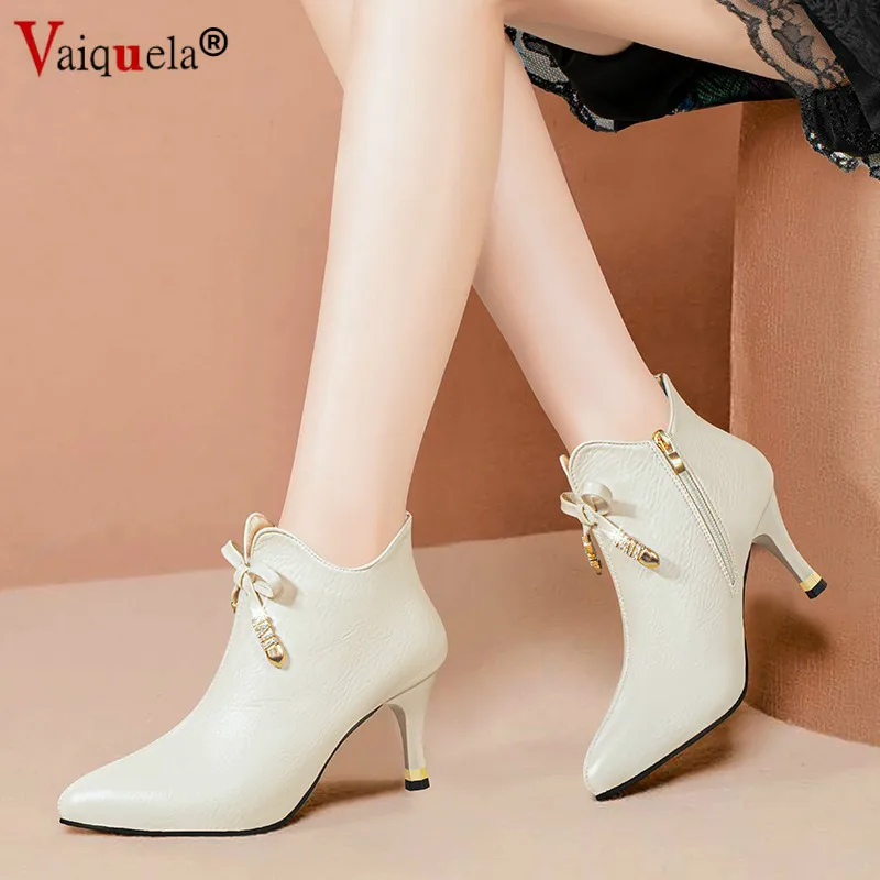 Winter Fashion Women Boots Beige Pointed Toe Elastic Ankle Boots Heels Shoes Autumn Winter Female Socks Boots