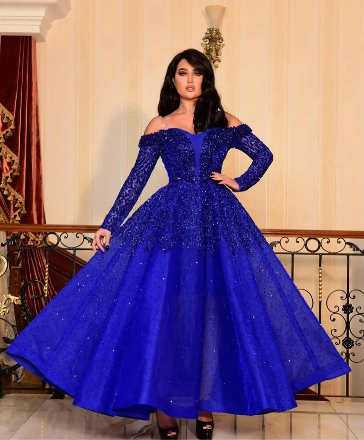 Sparkly Royal Blue Prom Dresses Sequins Off Shoulder Long Sleeve Illusion Evening Gowns Formal Pageant Party Dress vestidos de