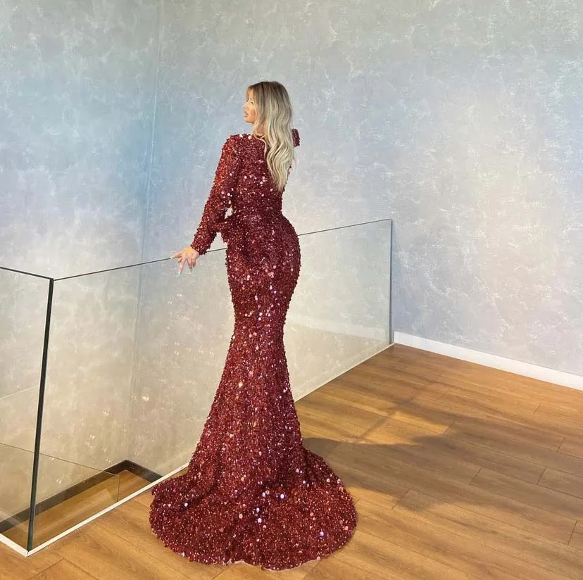 2022 Sexy Illussion O Neck Plunging V Beaded Lace Long Sleeve Mermaid Burgundy Evening Dresses